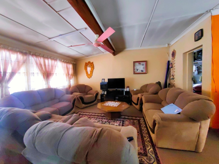 8 Bedroom Property for Sale in Potchefstroom Rural North West
